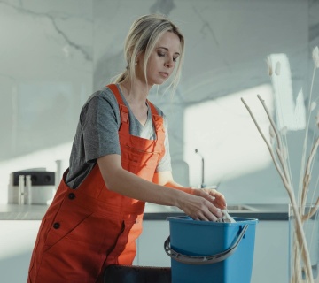 Schoonmaak medewerker